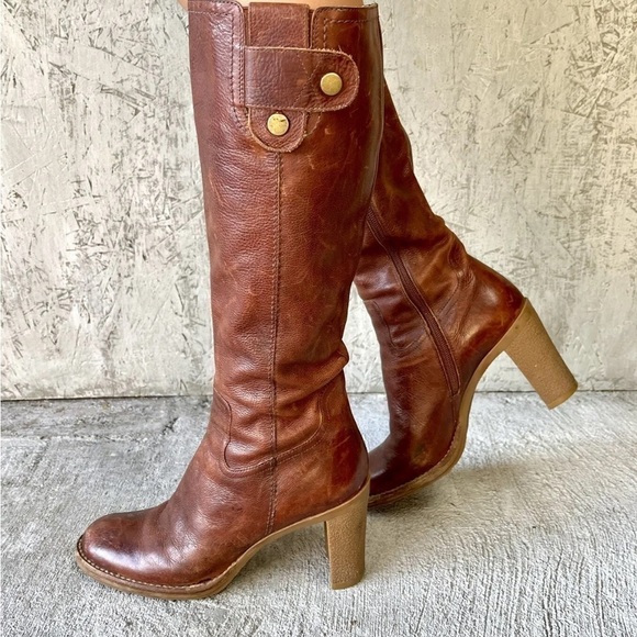 Gianni Bini Shoes - Vintage Gianni Bini Loden zip up knee high heeled boots